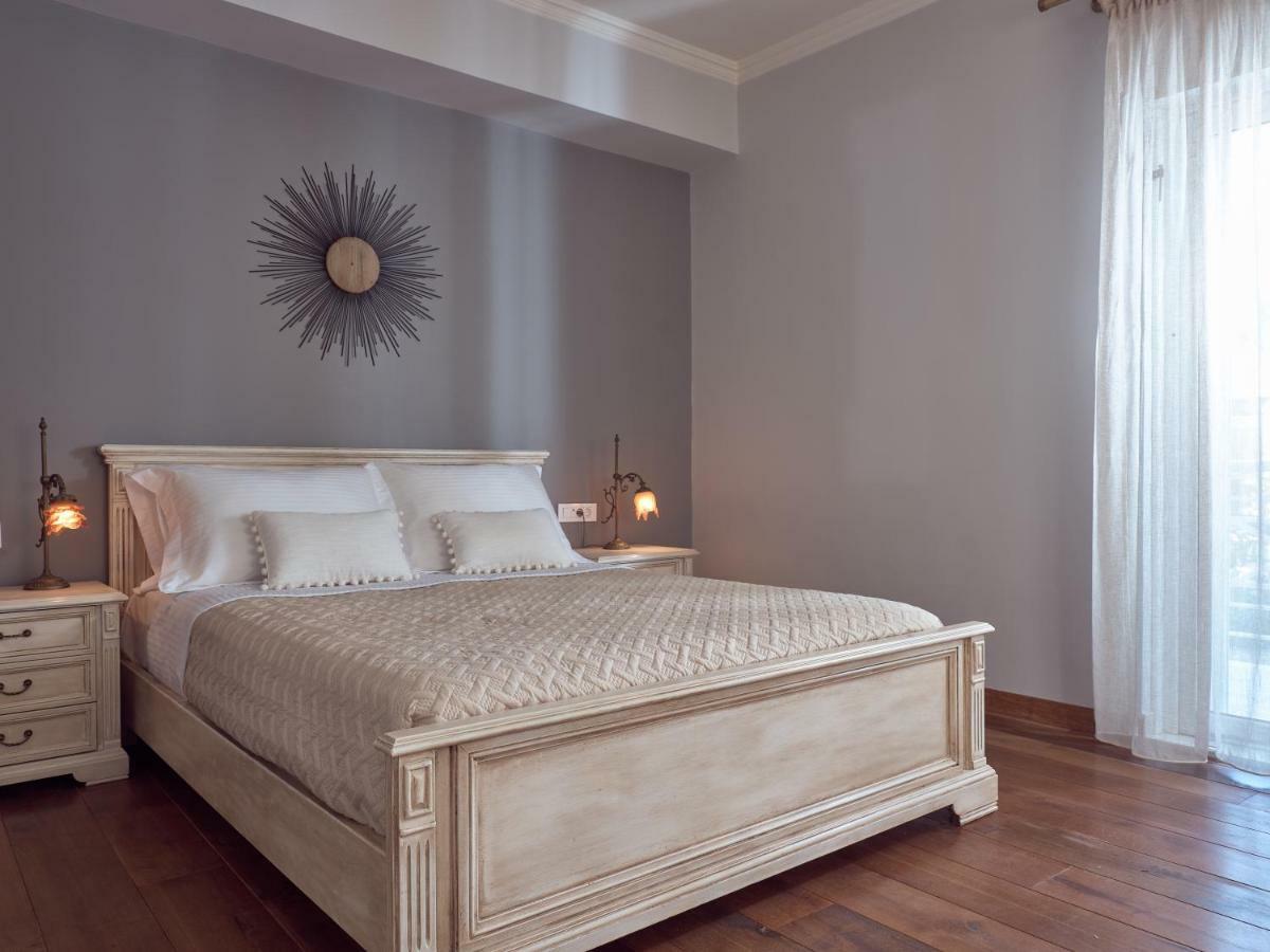 Golden July Luxury Villa Akrotiri  Eksteriør bilde
