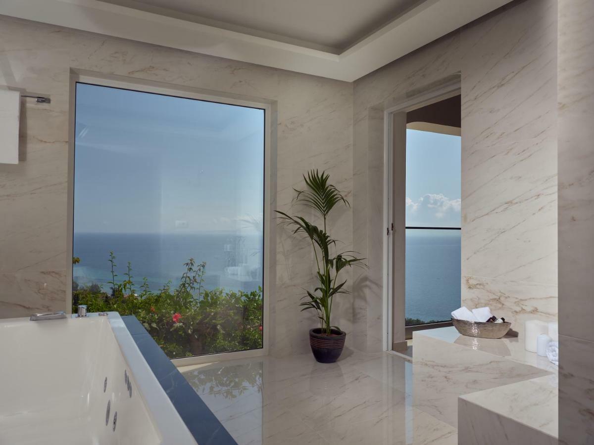 Golden July Luxury Villa Akrotiri  Eksteriør bilde